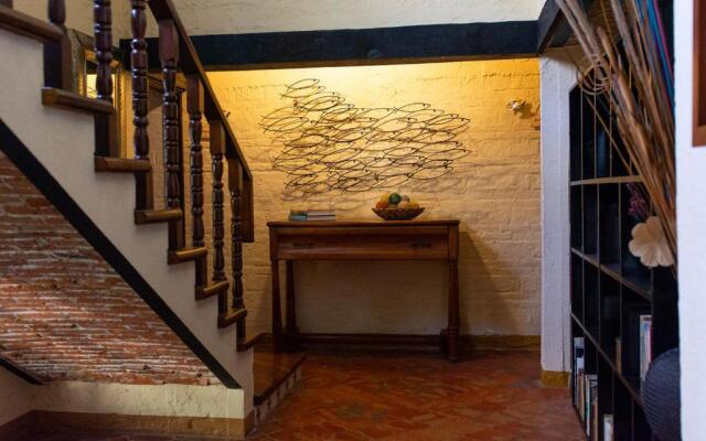 Las Palomas Bed & Breakfast (16 y Mayores)