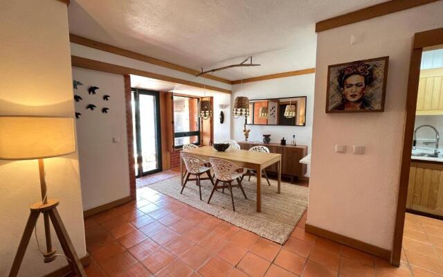 California Beach Apartment by Trip2Portugal