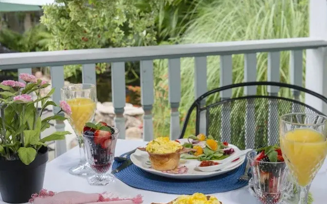 The Kenwood Inn