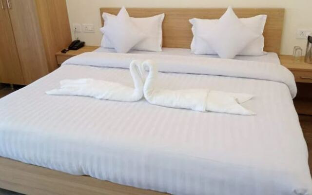 Hotel Emoji Inn