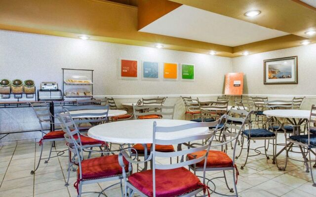 Comfort Inn Marina on the Monterey Bay