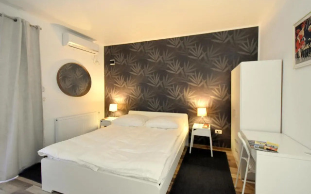 Neferprod Apartments - IS - CAM 01
