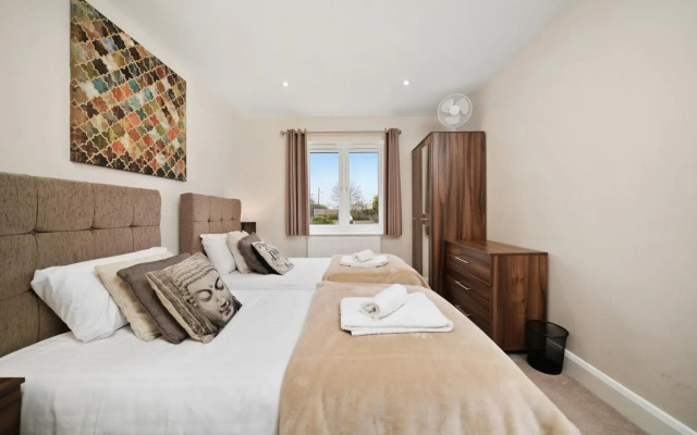London Heathrow Living Serviced Apartments - Apt 9
