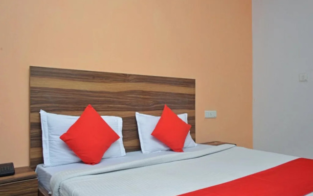 Sky Residency By OYO Rooms