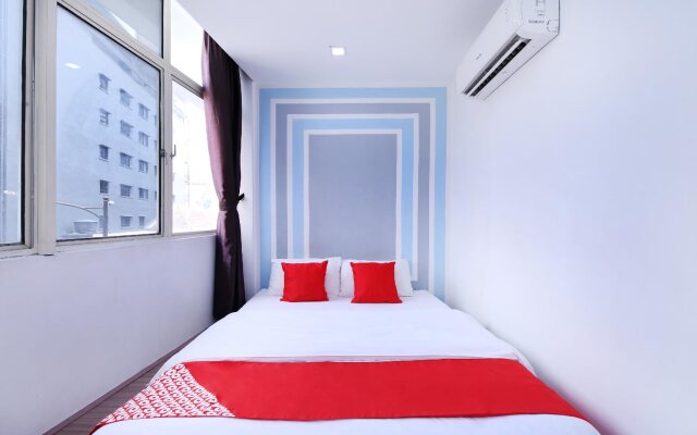 OYO 330 Cchinee Hotel