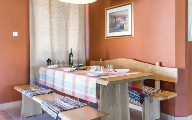 Stunning Home in Sibenik With Wifi and 5 Bedrooms