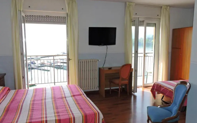Capri Hotel