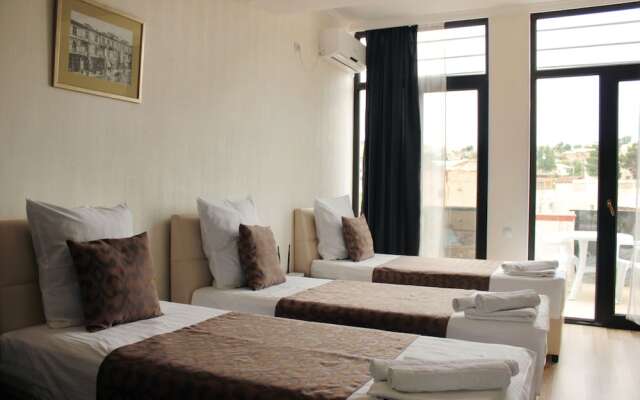 Oriental Hotel