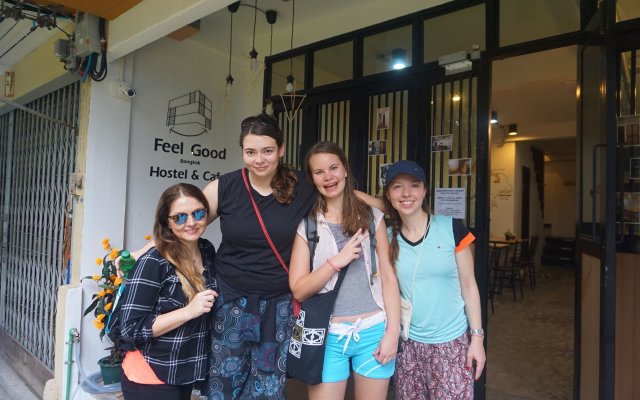 Feel Good Bangkok Hostel