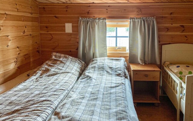 Nice Home in Stavang With 4 Bedrooms