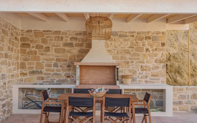Villa Nala With Pool by Matala