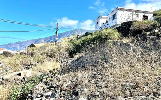 Casa rural con BBQ, Wifi y inolvidable vista a océano, El Hierro