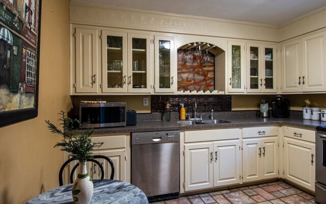 Green Hills Hideaway