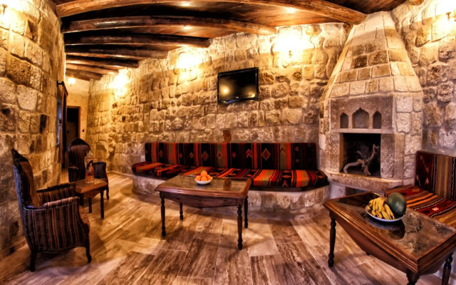 Kemerhan Hotel & Cave Suites