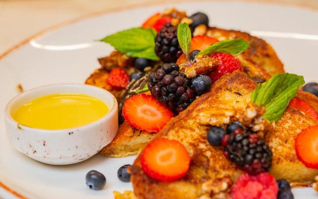 HERENCIA By Hosting House