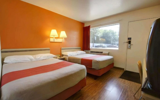 Motel 6 Salt Lake City Downtown