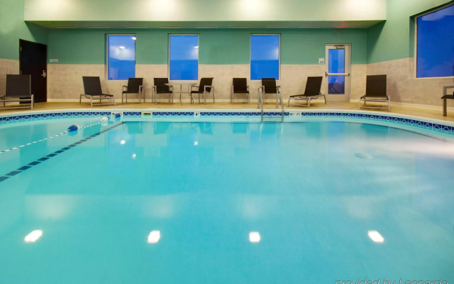 Holiday Inn Express & Suites Pekin (Peoria Area) by IHG