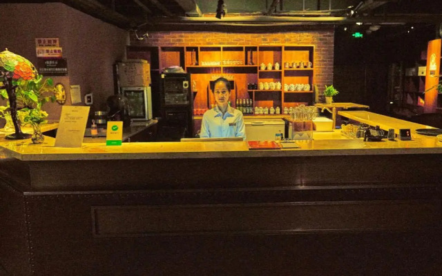 zhe fei hotel(Chengdu Wuhou Overpass Subway station)