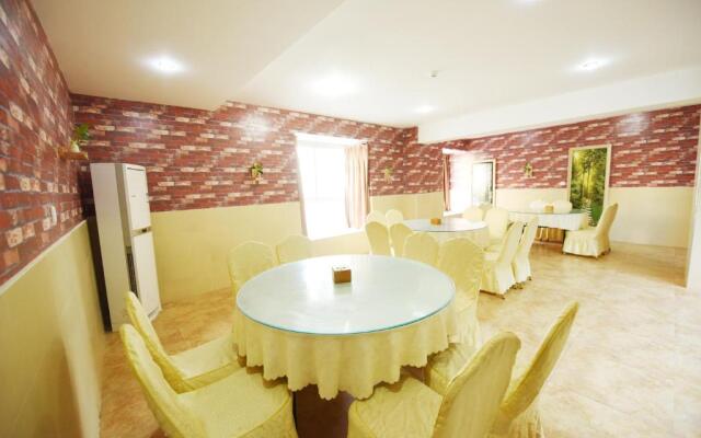 Dazhou Yimeijia Business Holiday Hotel