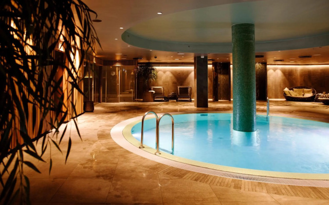 Clarion Hotel The Hub