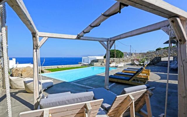 Cycladic Breeze Villa With Private Pool