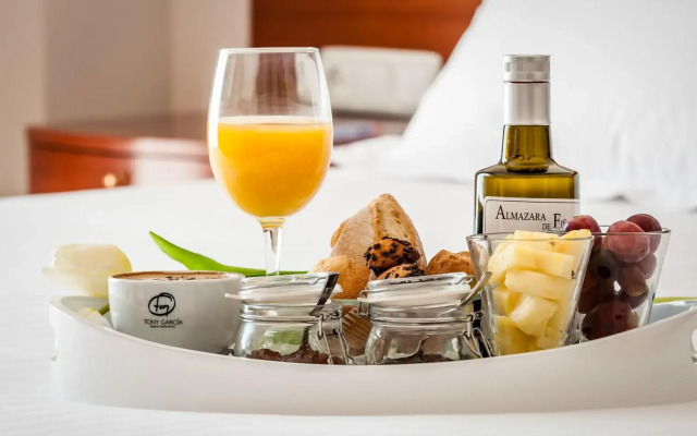 Avenida Hotel Almería