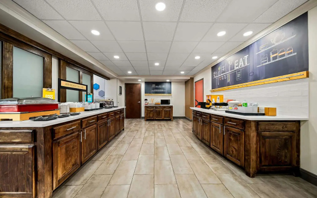 Hampton Inn & Suites Opelika - I-85 - Auburn Area