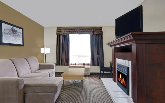 SureStay Plus Hotel by Best Western Drumheller