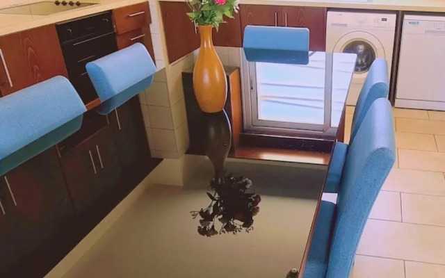 40 PRO 1 - Sunrise Beach Apt 1