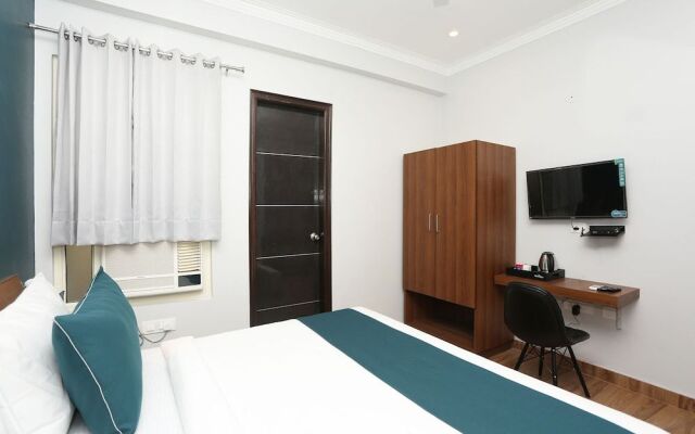 SilverKey Executive Stays 19650 Huda Star Mall