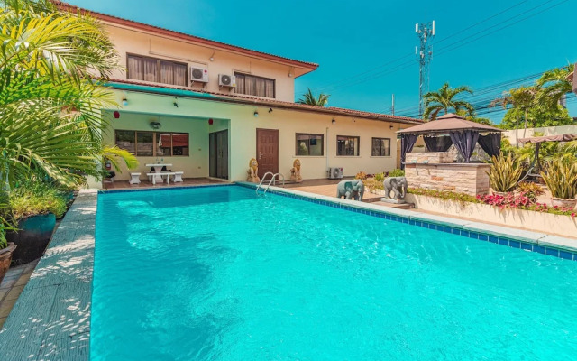 Viewbor Villa - Pattaya Holiday House Walking Street