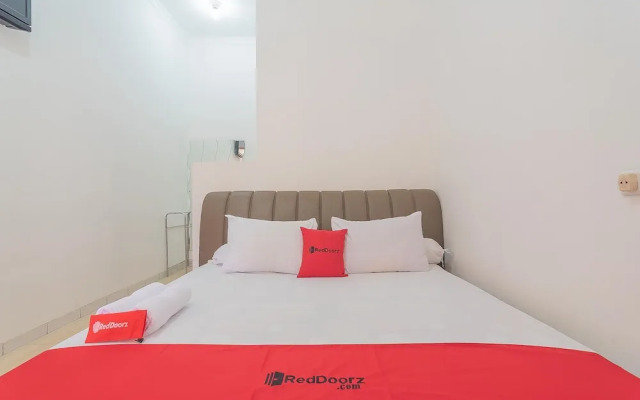 RedDoorz Resort Syariah @ Batu Apung Purwakarta