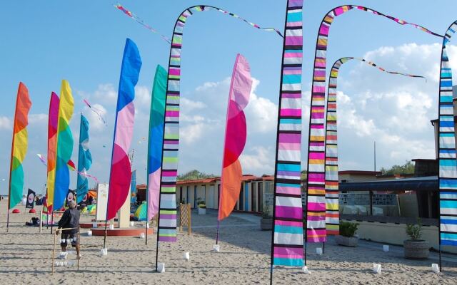 Seaside Apartment in Rosolina Mare with Parking