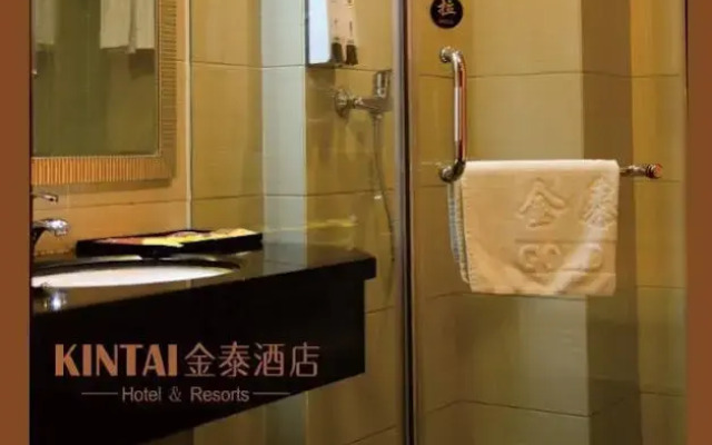Gold Hotel