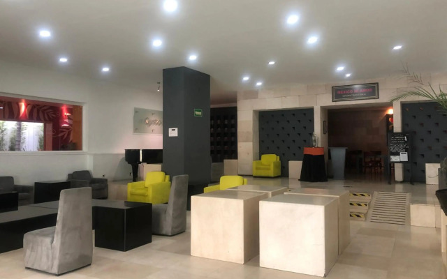 We Hotel Aeropuerto