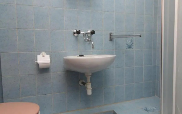 Triple Room Pasman 8223a