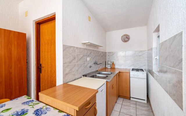 Awesome Apartment in Jasenice With Wifi and 2 Bedrooms