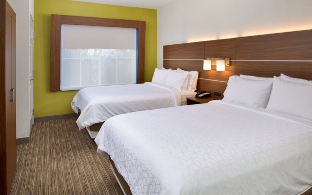 Holiday Inn Express Hotel & Suites Lodi, an IHG Hotel