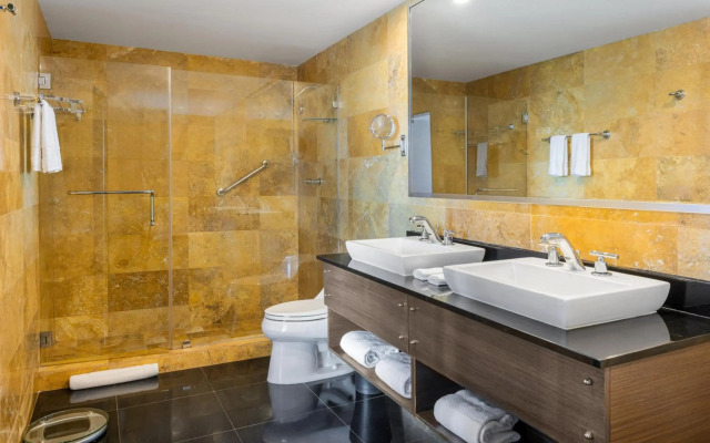 Le Meridien Panama