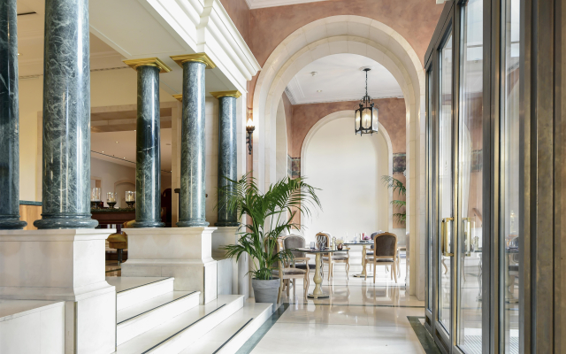 Отель Adlon Kempinski