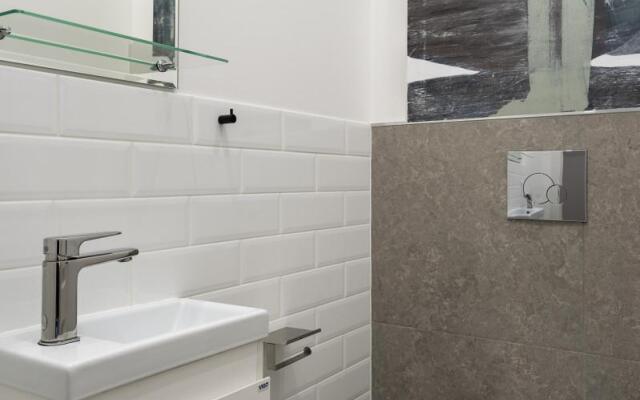 APARTURA (АПАРТУРА) на улице Декабристов 4