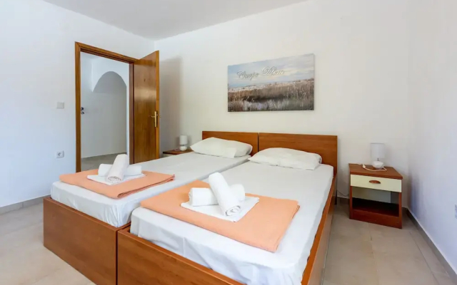 Apartments Neven