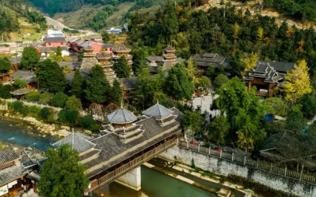 Guyun Langqiao Holiday Hotel – Outside – Chongqing