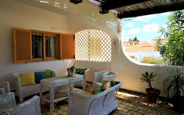 VILAMOURA CONCEPT VILLA  WITH POOL by HOMING