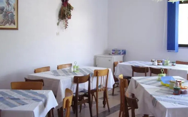 Guesthouse Sobe Radmila