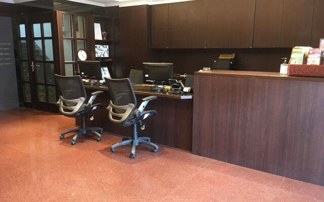 Green Garden Apartments-A