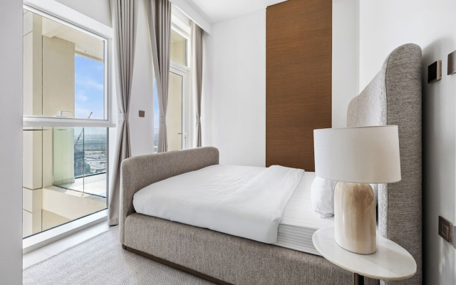 Luxury Suite Canal Views Infinity Pool