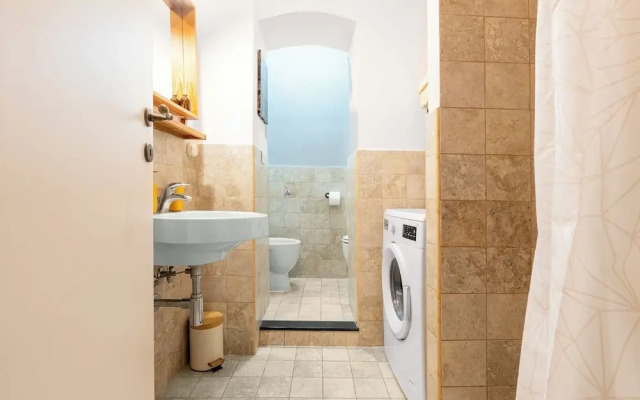 Rosa Homes THE YELLOW