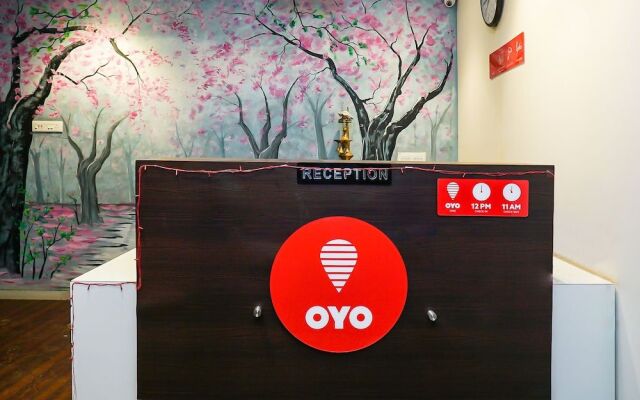 OYO 19703 Silver Crest