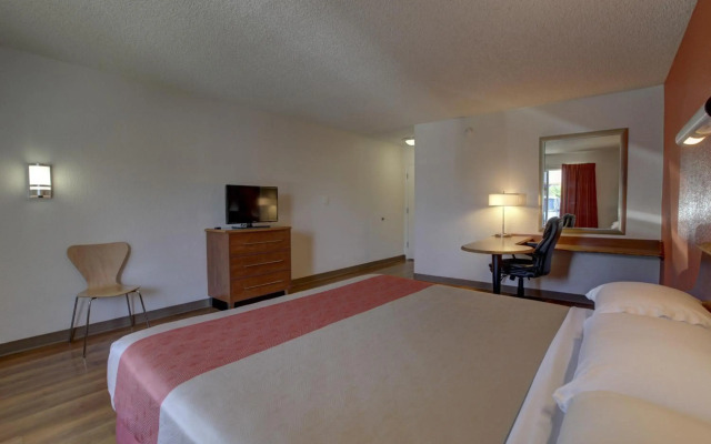 Motel 6 Irvine - Orange County Airport